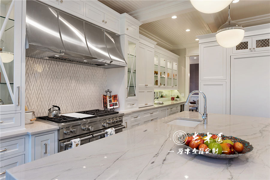 ��ľ���Wʽ�L(f��ng)��e��ȫ�ݶ���