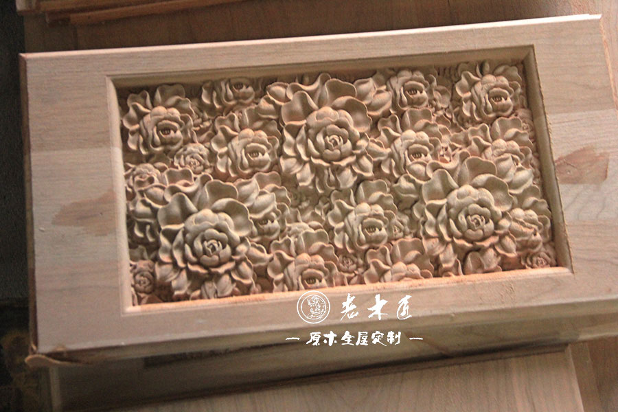 實(shí)木雕花圖片