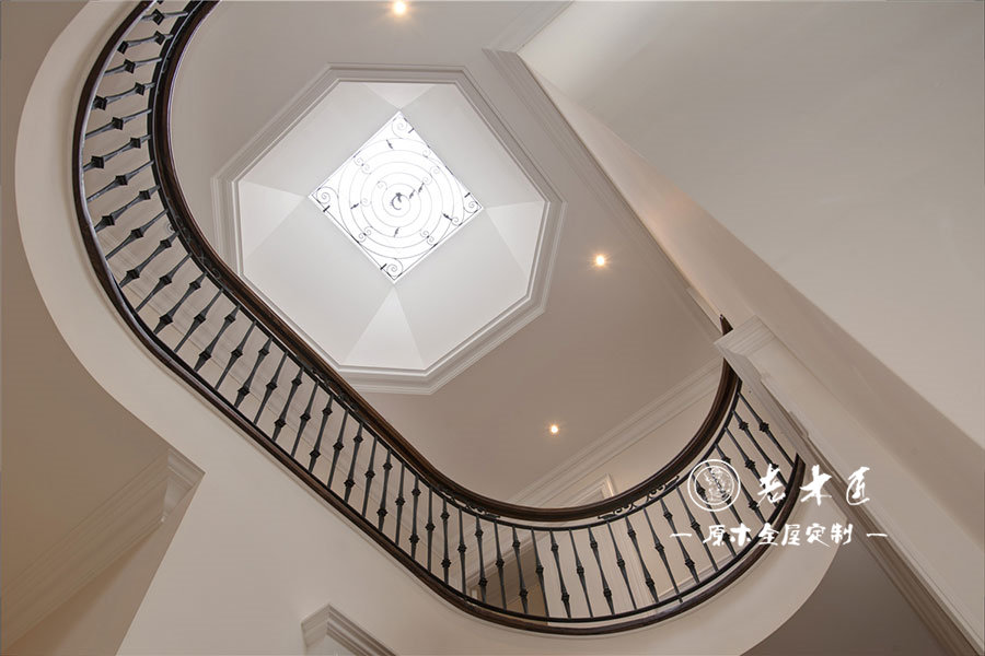 美式原木樓梯定制圖片