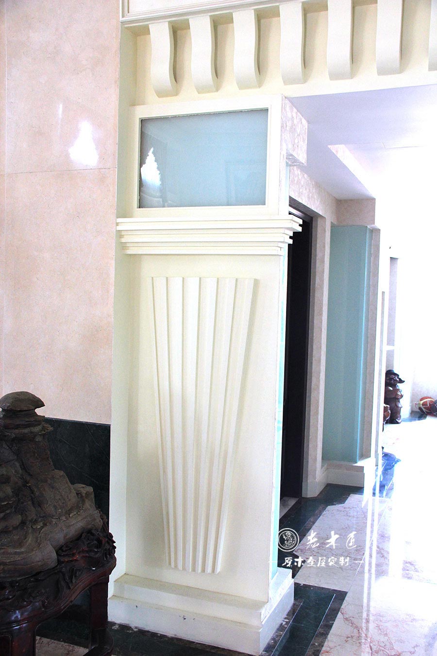 客廳護(hù)墻板定制效果圖