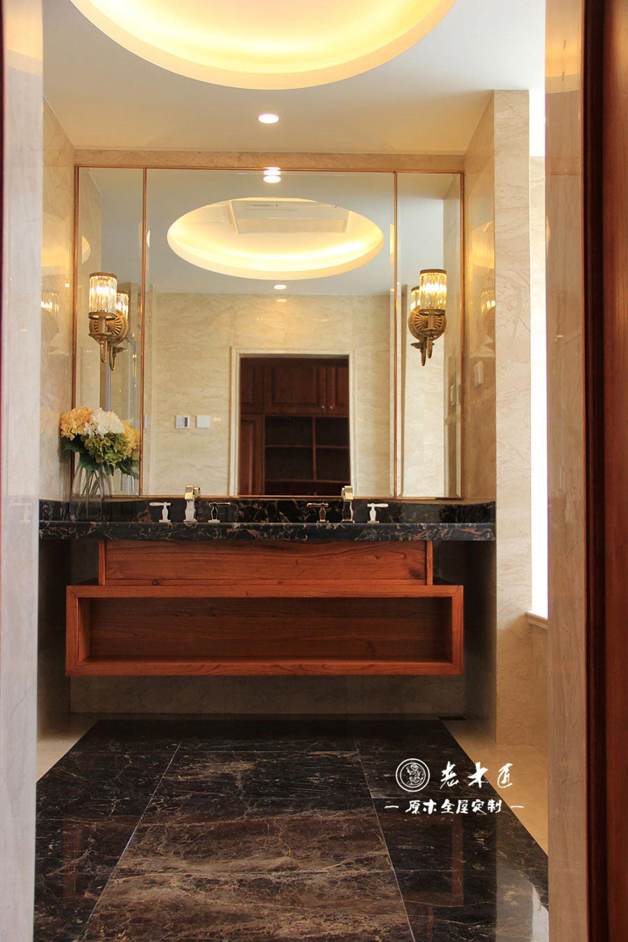 衛(wèi)生間浴室柜原木裝修效果圖