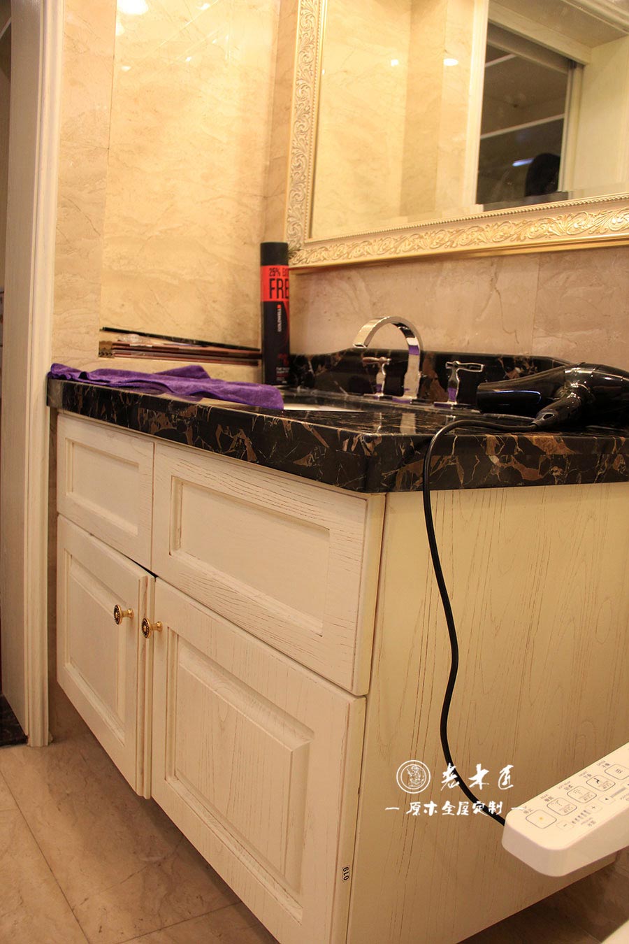 衛(wèi)生間浴室柜裝修效果圖