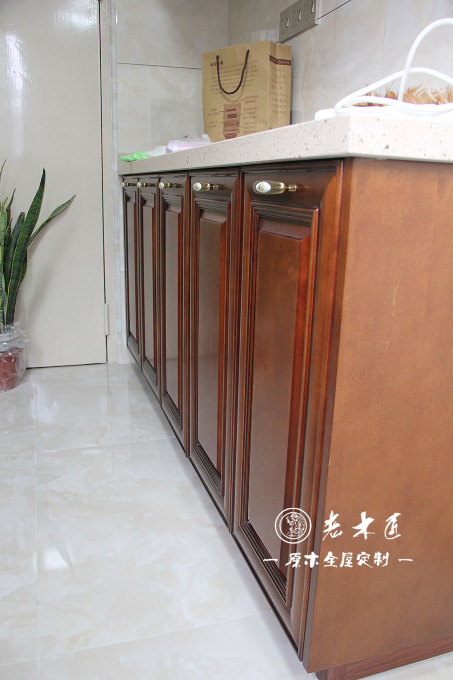 原木廚房櫥柜裝修效果圖