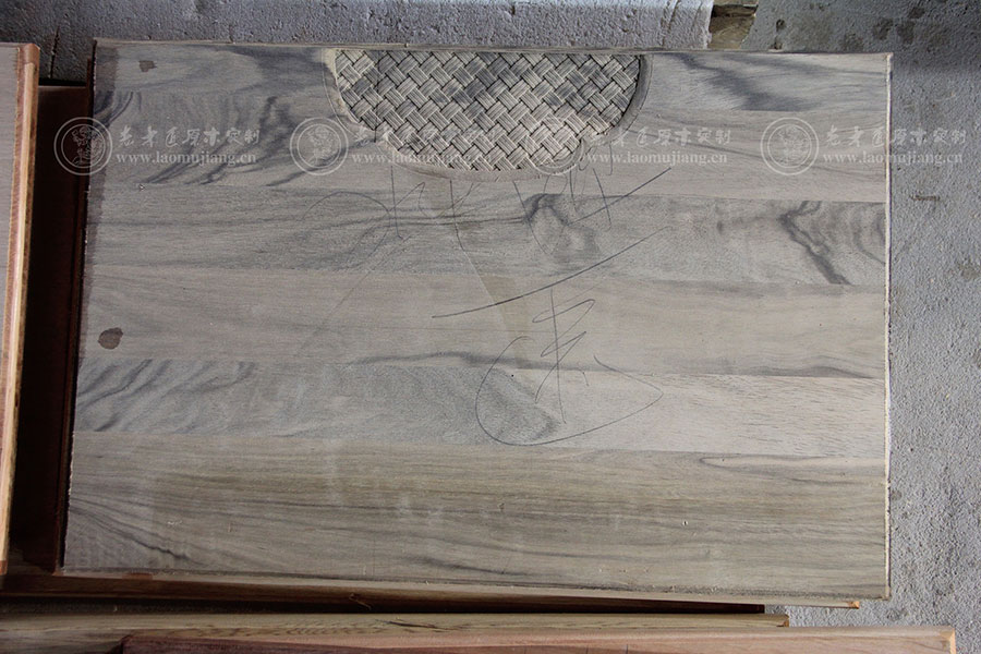 ��ľ������ʽϵ��ƽ�_�T��