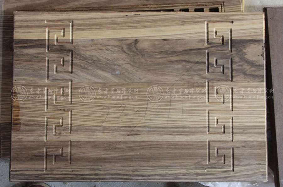 ��ľ������ʽϵ��ƽ�_�T��