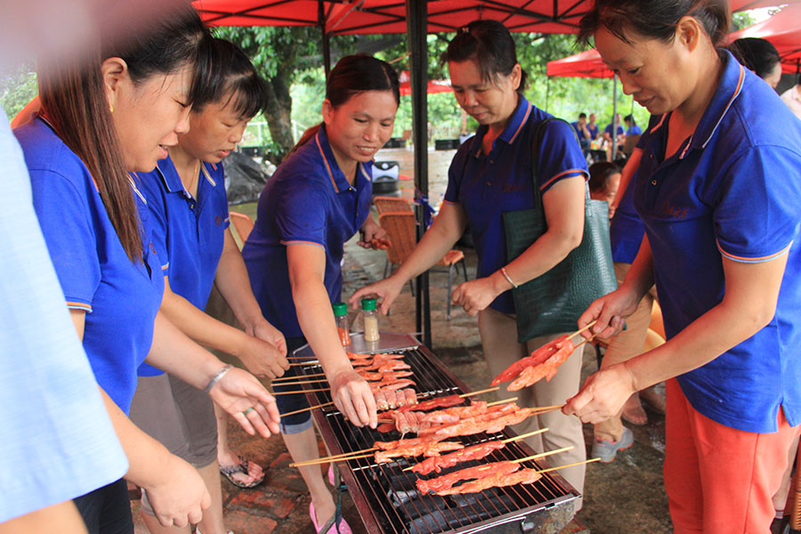老木匠員工戶外拓展訓(xùn)練