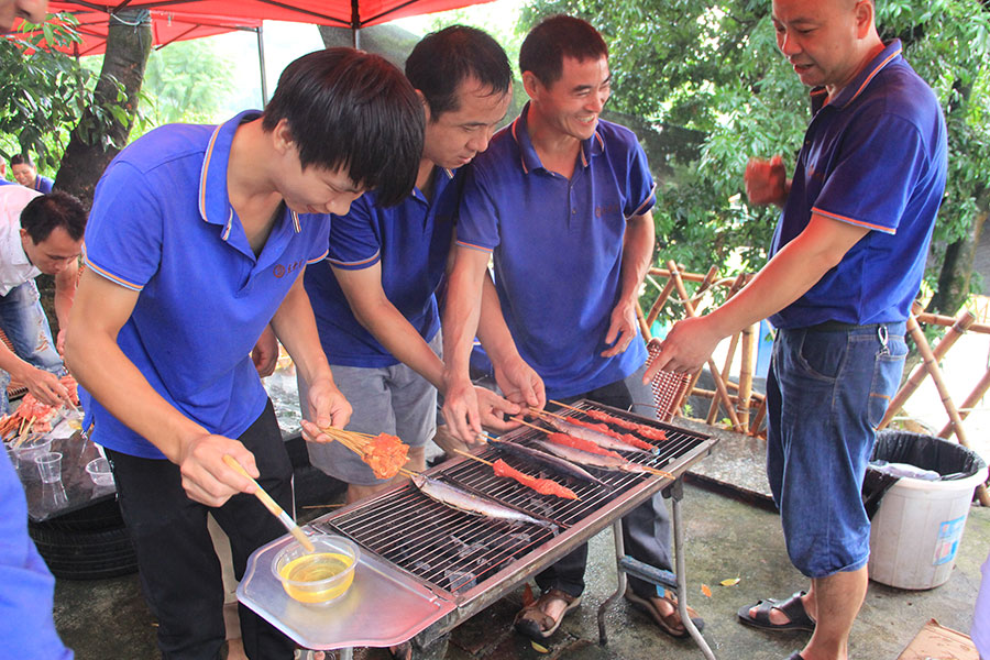 老木匠員工戶外拓展訓(xùn)練