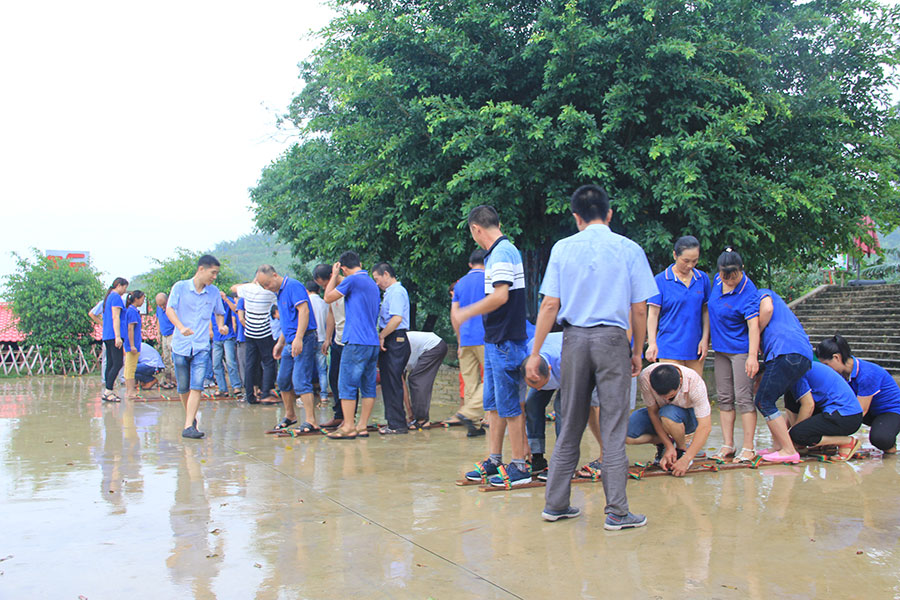 老木匠員工戶外拓展訓(xùn)練