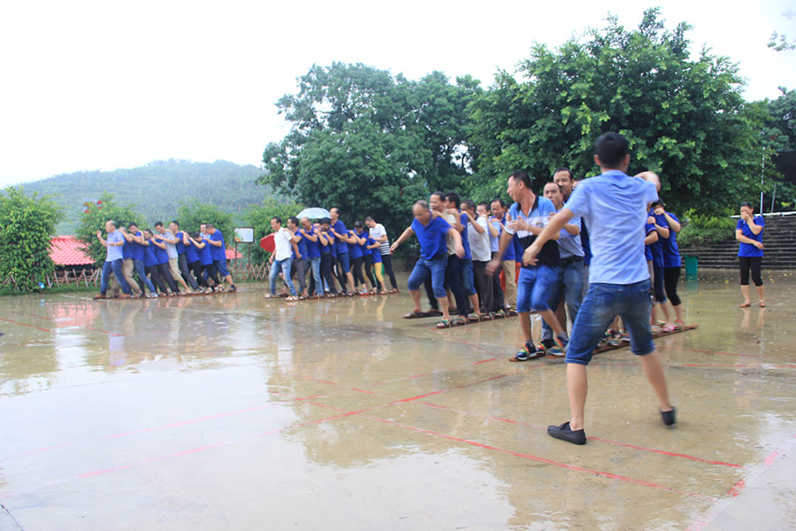 老木匠員工戶外拓展訓(xùn)練