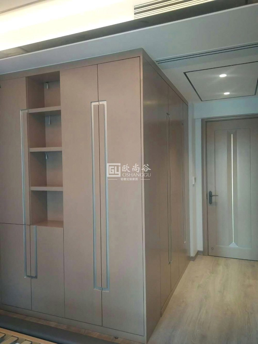 實(shí)木輕奢裝修效果圖