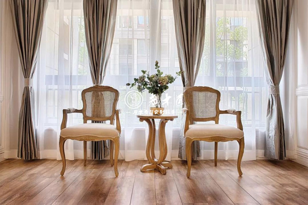 現(xiàn)代美式原木家居