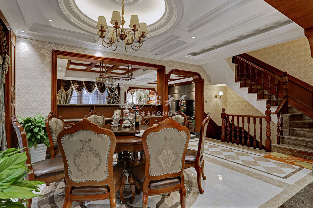 �l(xi��ng)����ʽ��ľ���b����