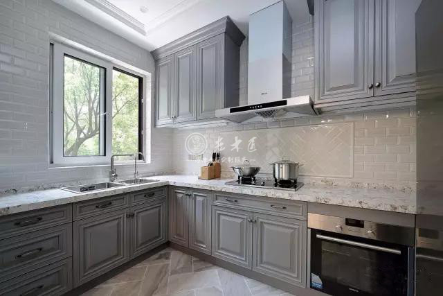 高級(jí)灰美式原木家居