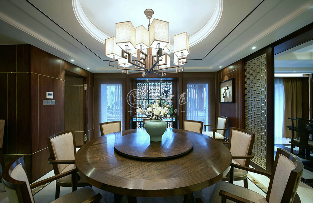 現(xiàn)代新中式原木全屋定制