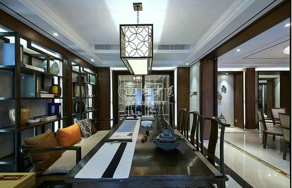 現(xiàn)代新中式原木全屋定制