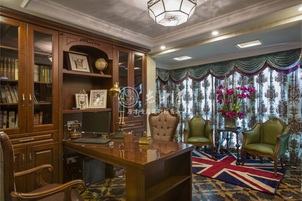 ��ʽ�¹ŵ�ԭľ���b����