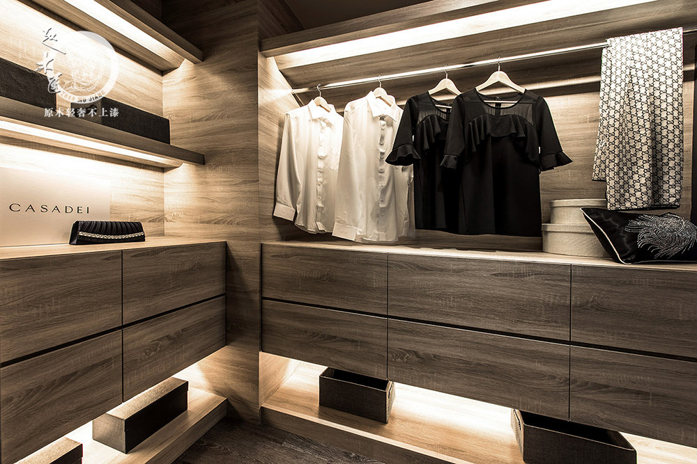 極簡(jiǎn)輕奢衣帽間效果圖