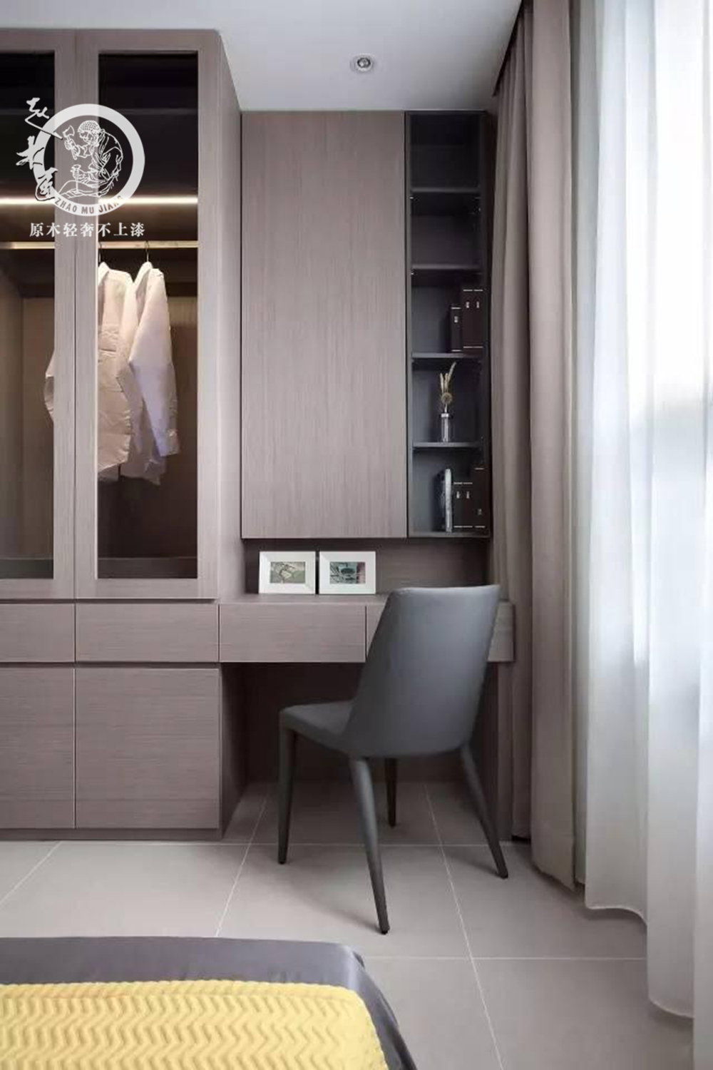 極簡(jiǎn)輕奢衣帽間效果圖