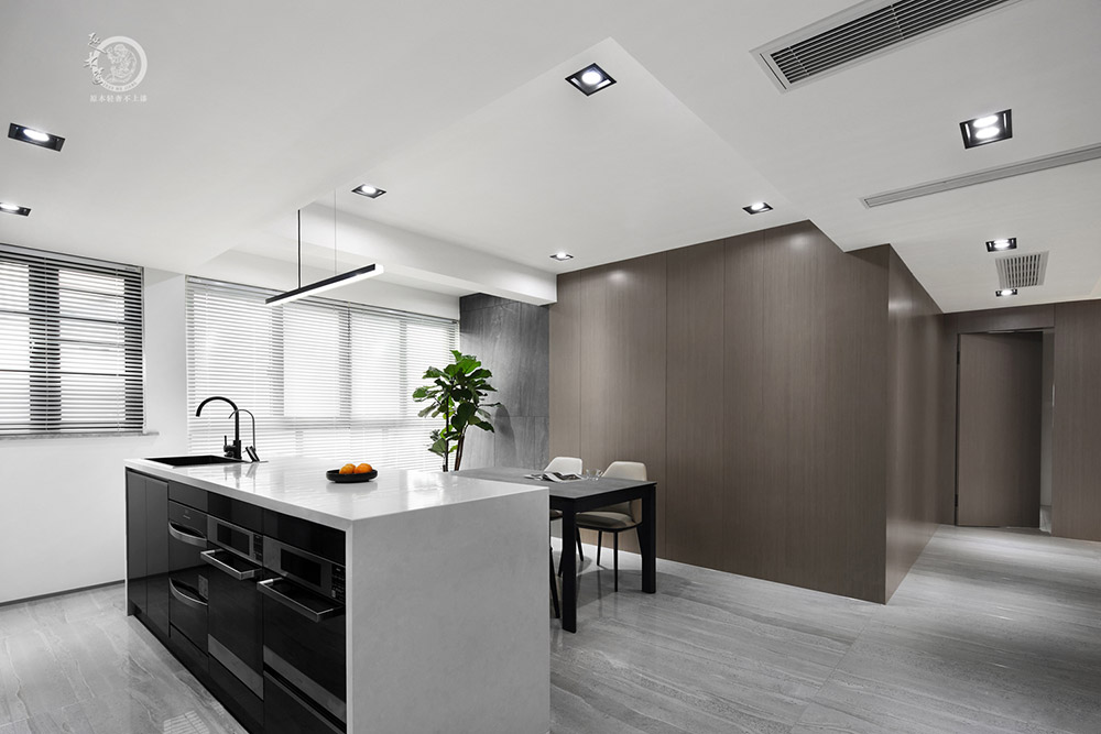 輕奢廚房定制