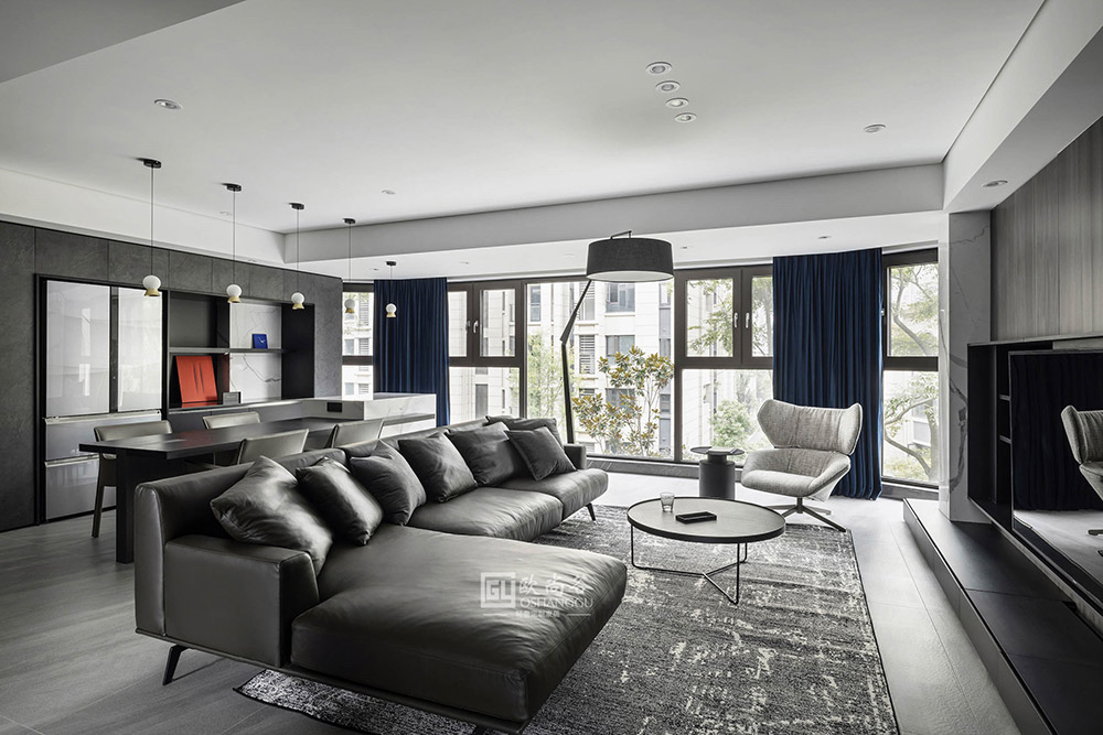 ��ʽ�p�ݼҾ�