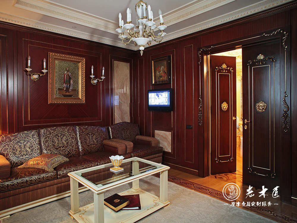 實木定制室內(nèi)護(hù)墻板