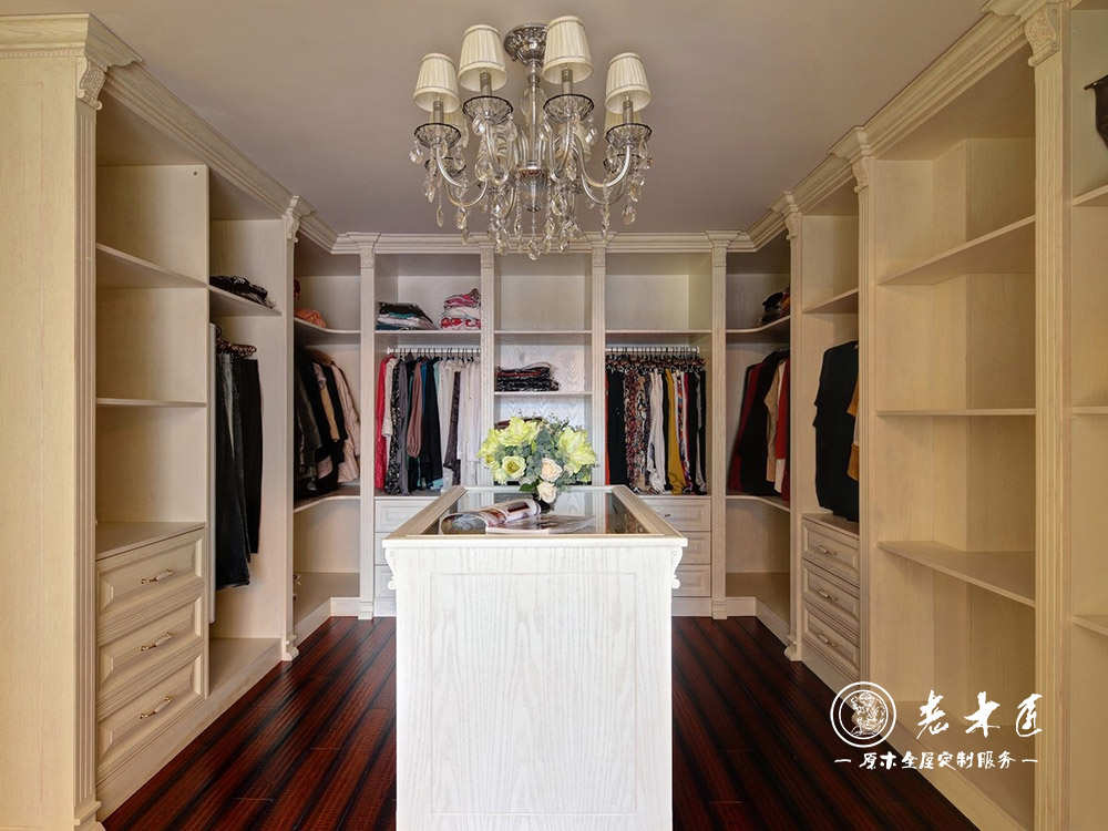 衣帽間實木衣柜設計圖片