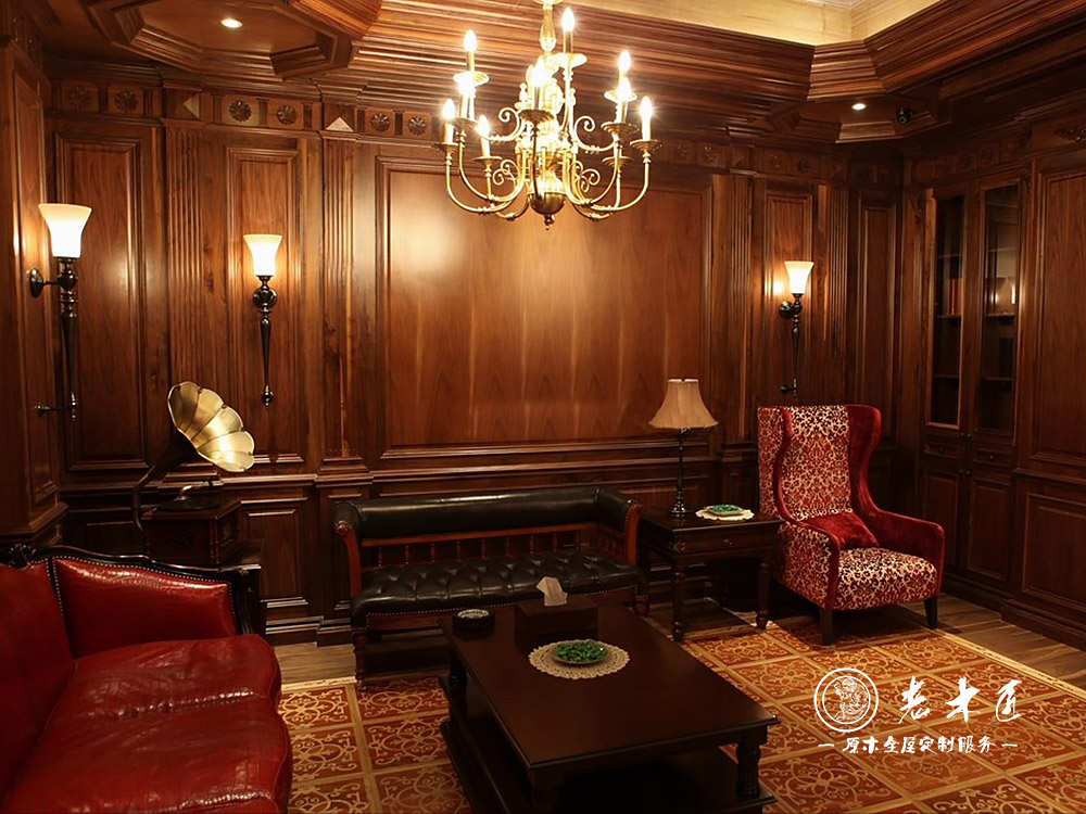 歐式實(shí)木護(hù)墻板設(shè)計(jì)圖片