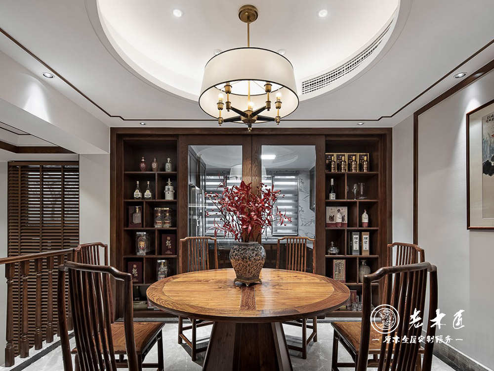 室內(nèi)整體酒柜定做價(jià)格