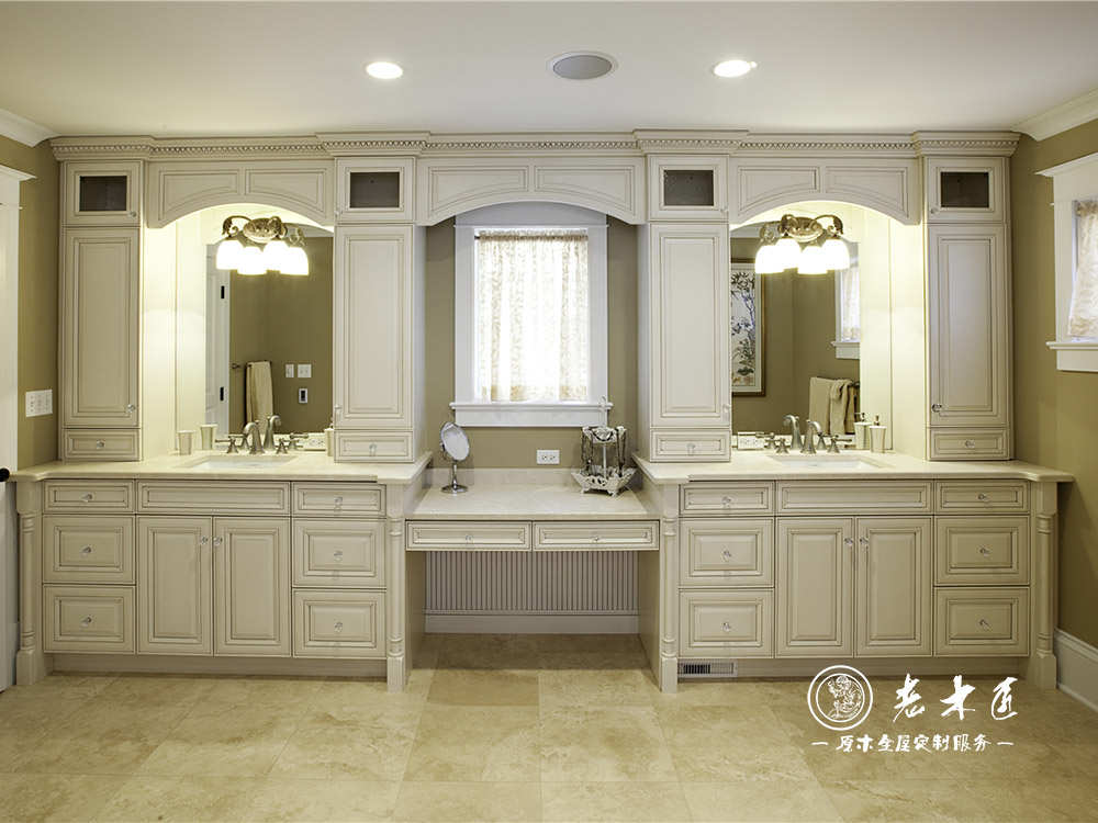 歐式橡木浴室柜定制廠家