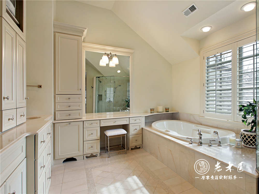 浴室柜定制價格