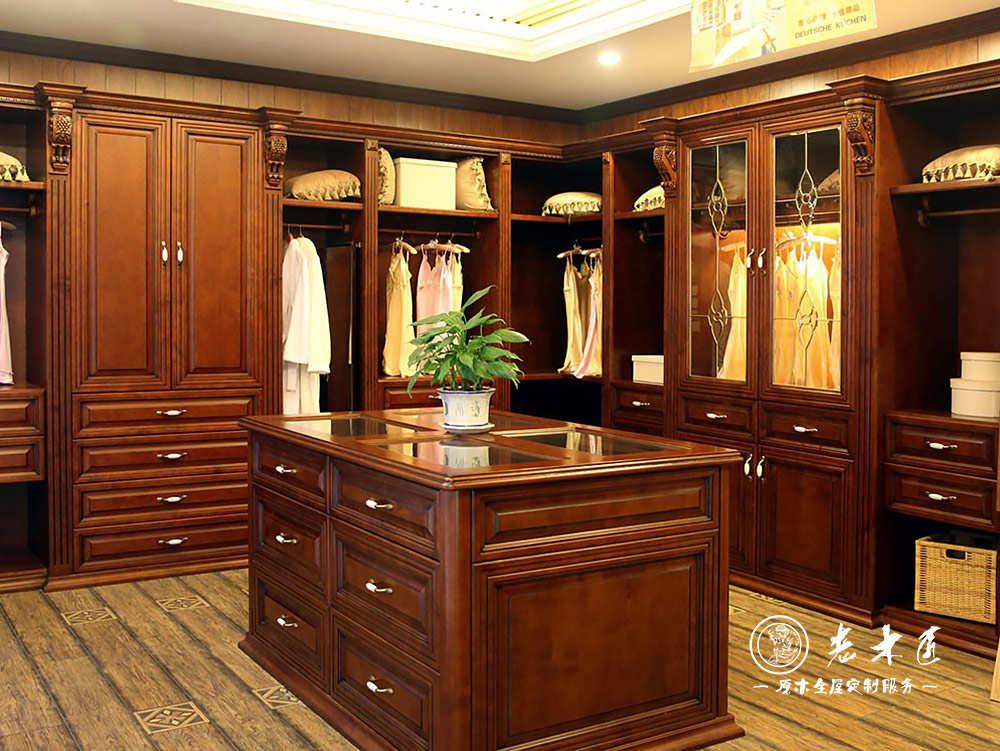 原木衣柜圖片 走入式衣柜定做圖片