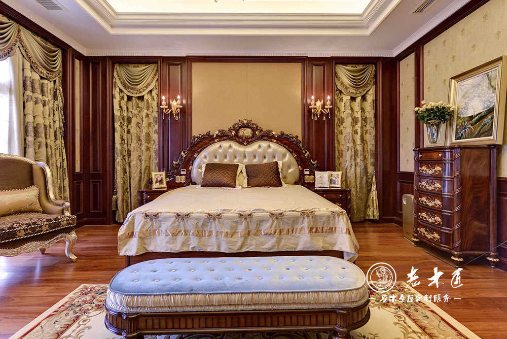 歐式臥室背景墻裝修圖片_臥室實(shí)木背景墻效果圖